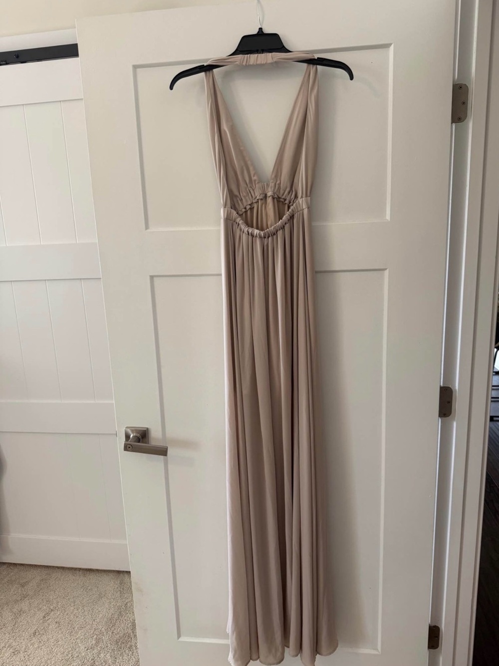 Sleeveless V-Neck Cream Maxi Dress - Picture 2 of 3